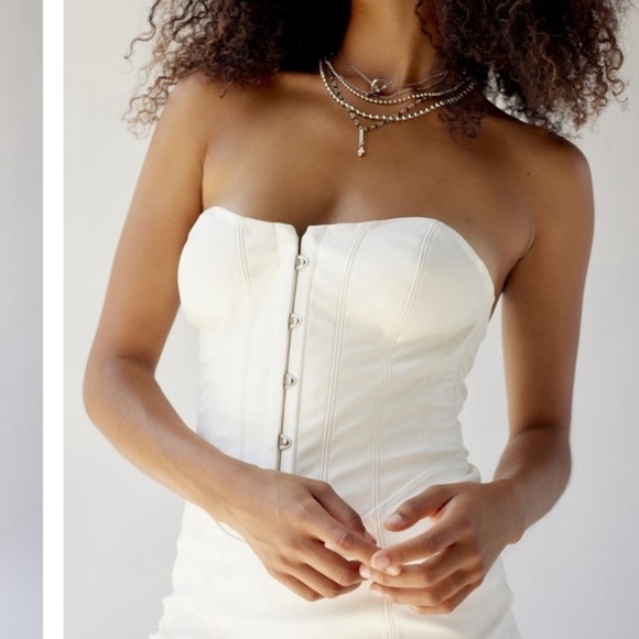 White urban corset leather dress - Picture 4 of 5